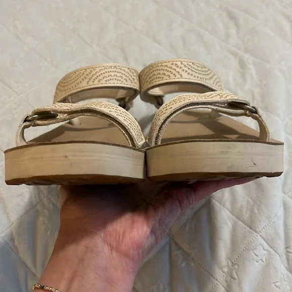 Teva Universal Geometric Sandals - Picture 11 of 11